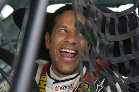 En glad vinder - Jason Watt i sin SEAT